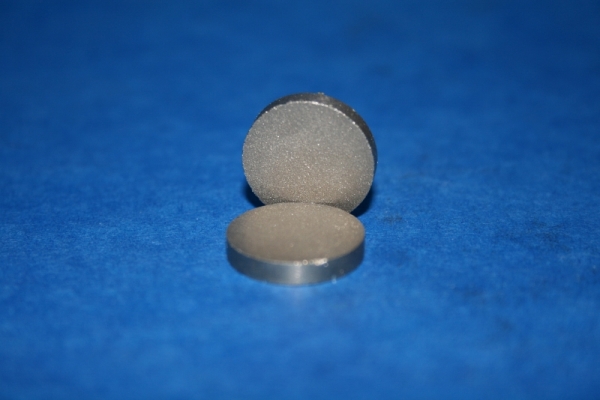 Magnet Scheibe aus Samarium Cobalt Sm2Co17 &oslash; 4 +-0,1 x 1,5 +-0,1 mm axial magnetisiert