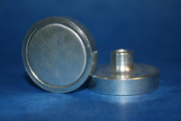 Magnetflachgreifer mit Kern aus NdFeB ø 25 x 7 mm, mit Gewindebuchse M4, Haftkraft 200 N ~ 20,4 kg