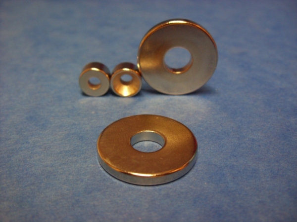 Magnet Ring Neodym NdFeB N35 d14 -0,1 x d6 +0,2 x 3 -0,1 mm, magnetisiert