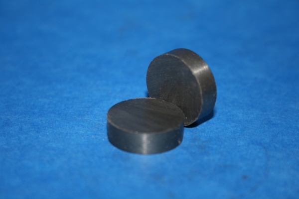 Magnet Hartferrit HF30 d13 +-0,3 x 5 +-0,1 mm, axial magnetisiert